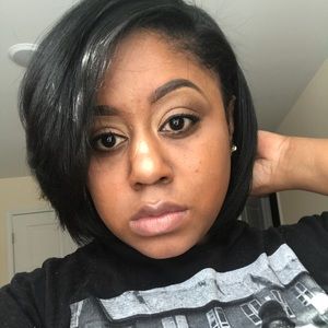 Meet your Posher, Alyson